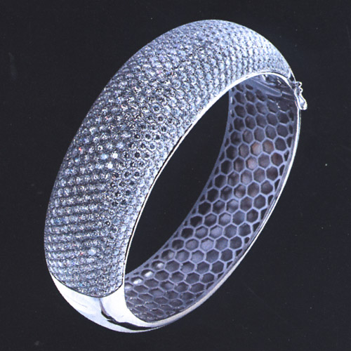 Diamond Jewelry - Bagle